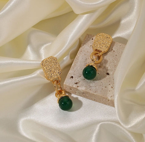 Aretes con Perla Verde