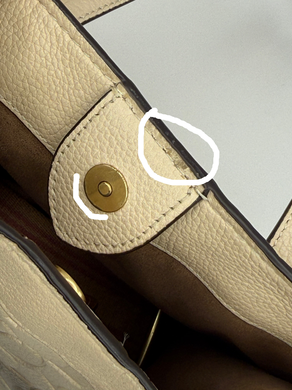 COACH Field Tote 22 In Signature Leather