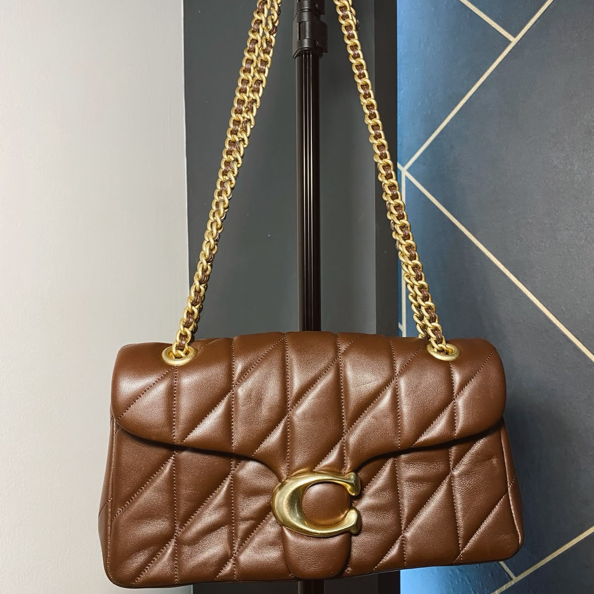 Tabby Shoulder Bag 26