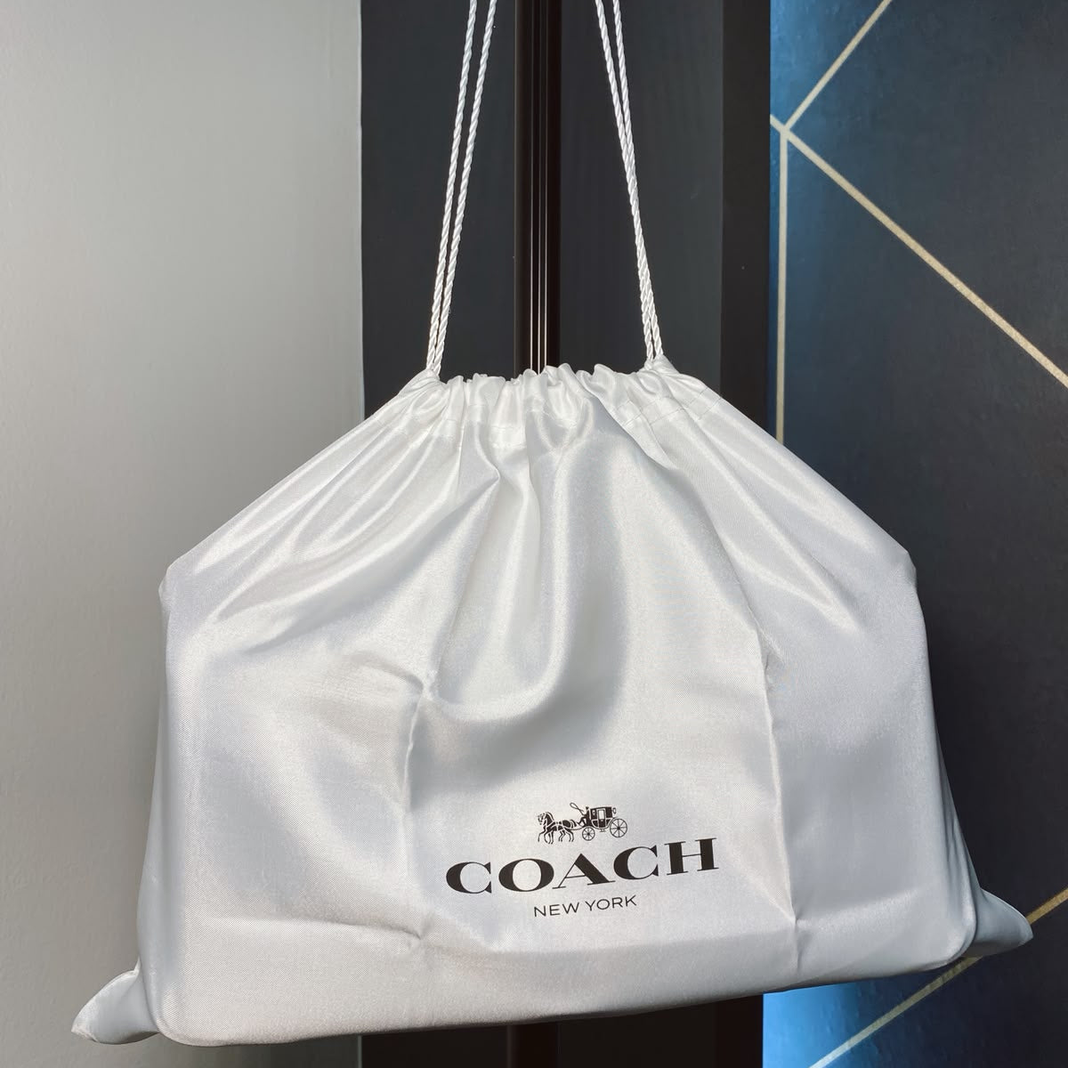 Tabby Shoulder Bag 26
