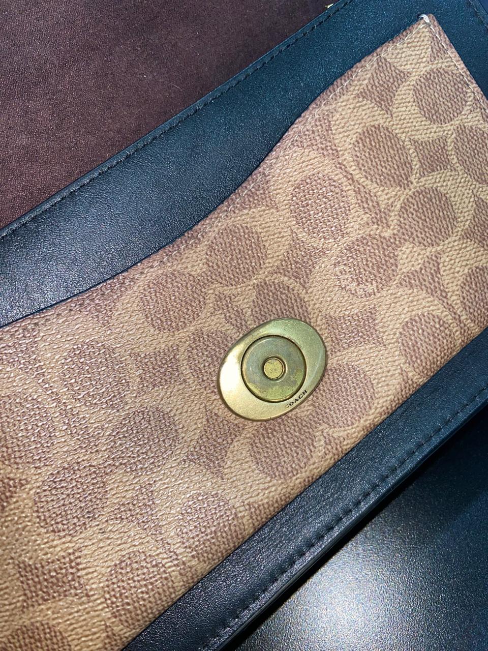 Tabby Shoulder Bag 26 With Signature Canvas