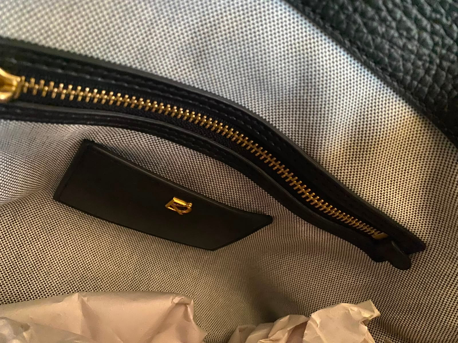 DONNA KARAN Amagansett Shoulder Bag