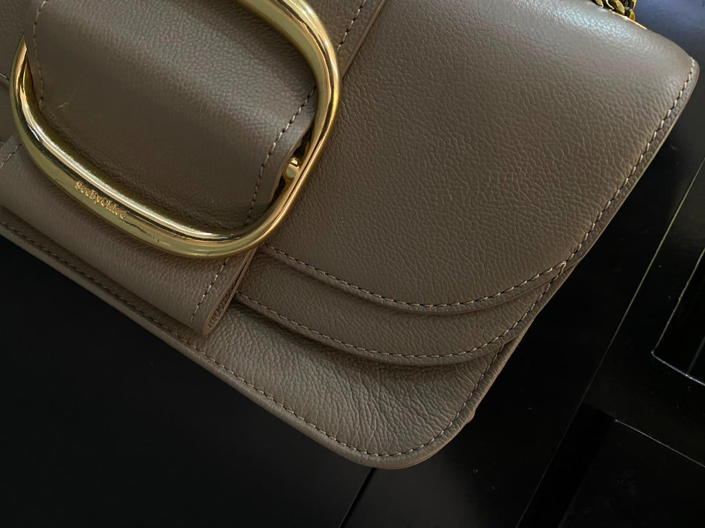 Hopper Medium Leather Crossbody