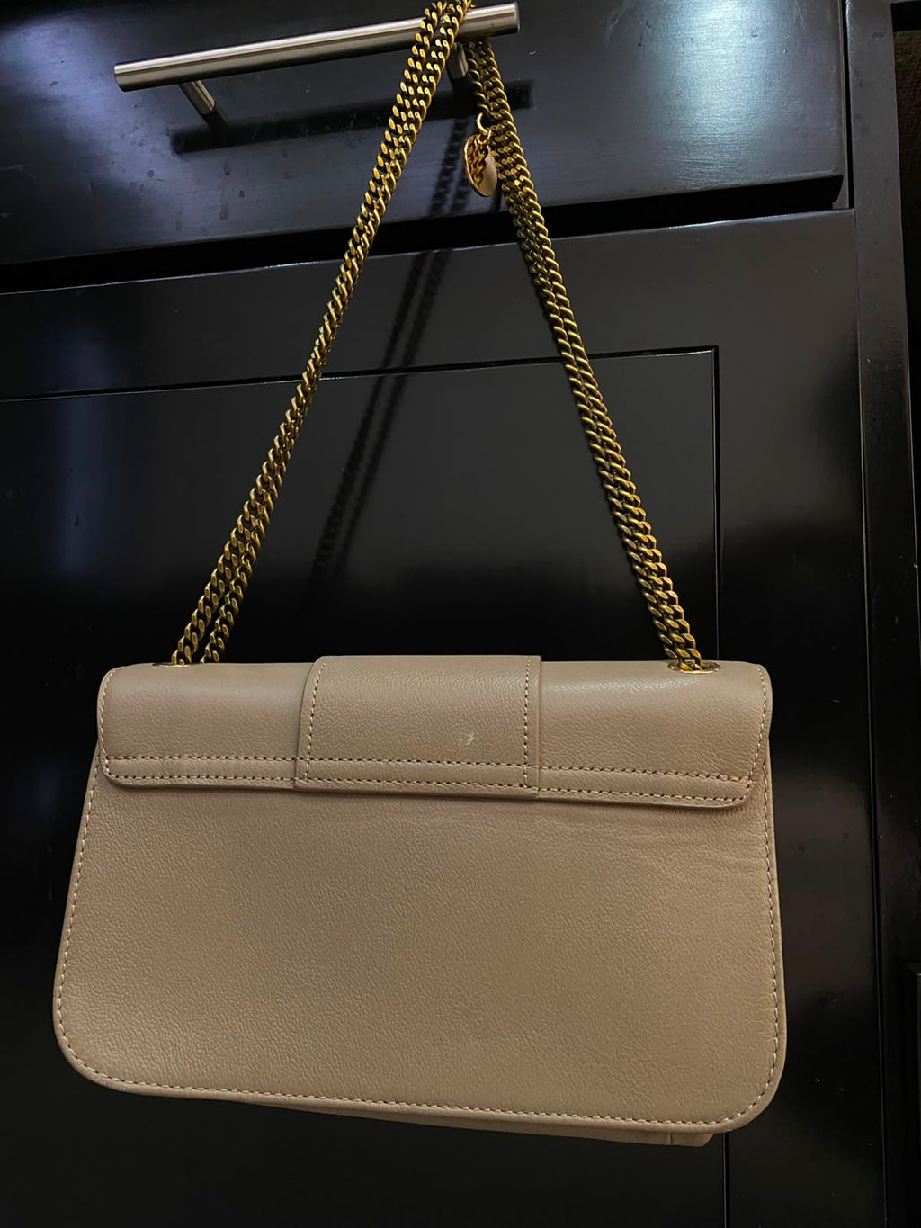 Hopper Medium Leather Crossbody