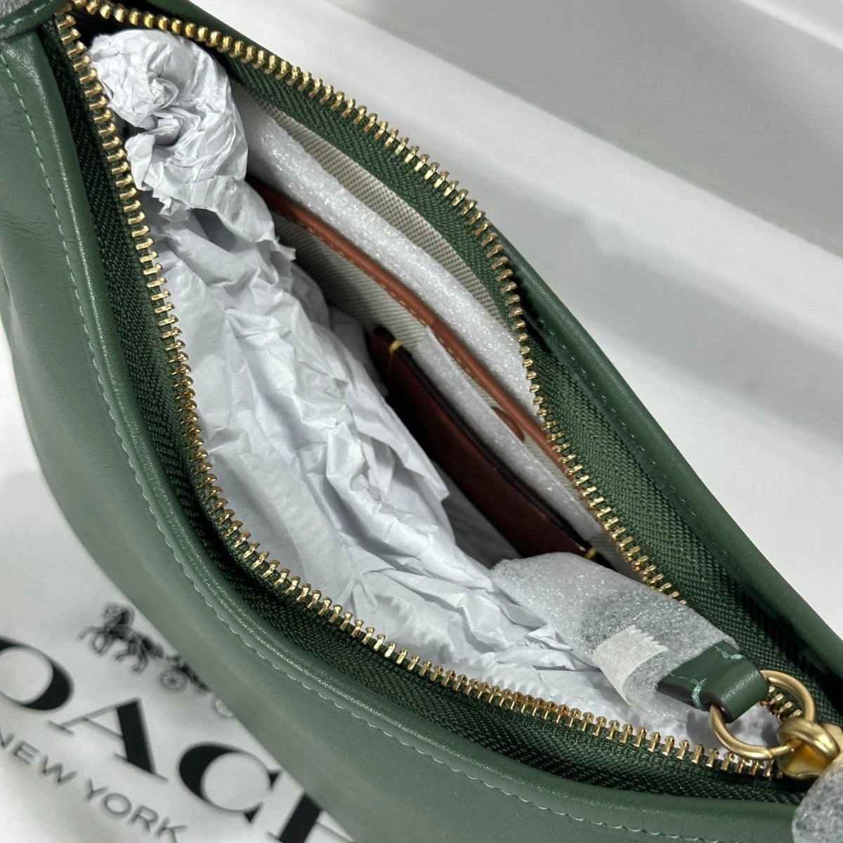 Curve Zip Bag